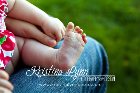 6 month childrens on location portrait photography Clarion Iowa Stillwater MN