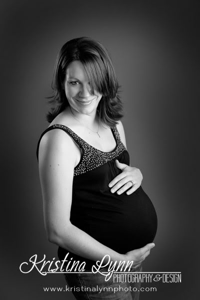 Twin Cities Maternity Portrait session outdoors Stillwater MN