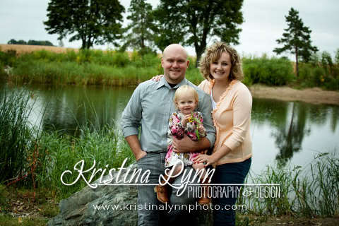 Eagle Grove Iowa family outdoor portrait photography Stillwater Minnesota photographer