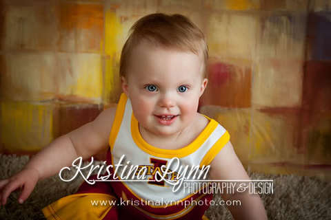children's studio portraits cedar rapids des moines iowa cake smash