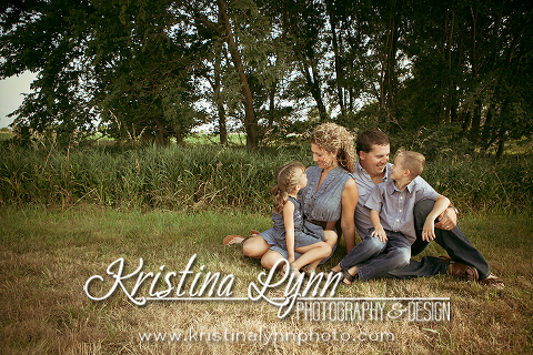 colorado location family photographer clarion iowa family studio portraits