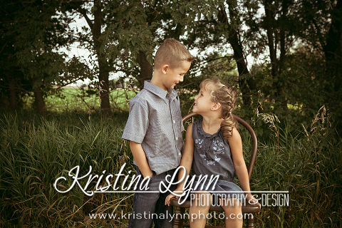 colorado location kids photographer clarion iowa family studio portraits