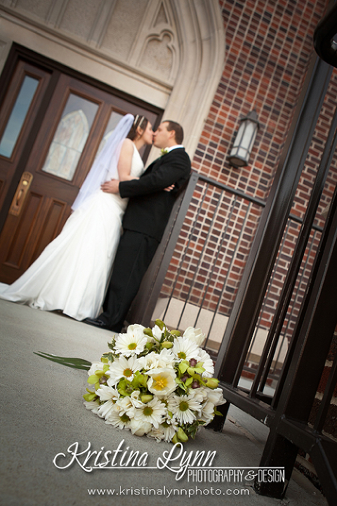 Denver wedding photographer Kristina Lynn Photography & Design photographs a beautiful wedding at the Iowa State University campus.