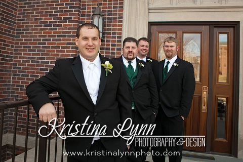 Denver wedding photographer Kristina Lynn Photography & Design photographs a beautiful wedding at the Iowa State University campus.