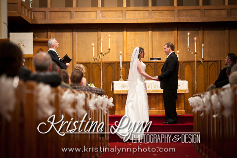 Denver wedding photographer Kristina Lynn Photography & Design photographs a beautiful wedding at the Iowa State University campus.