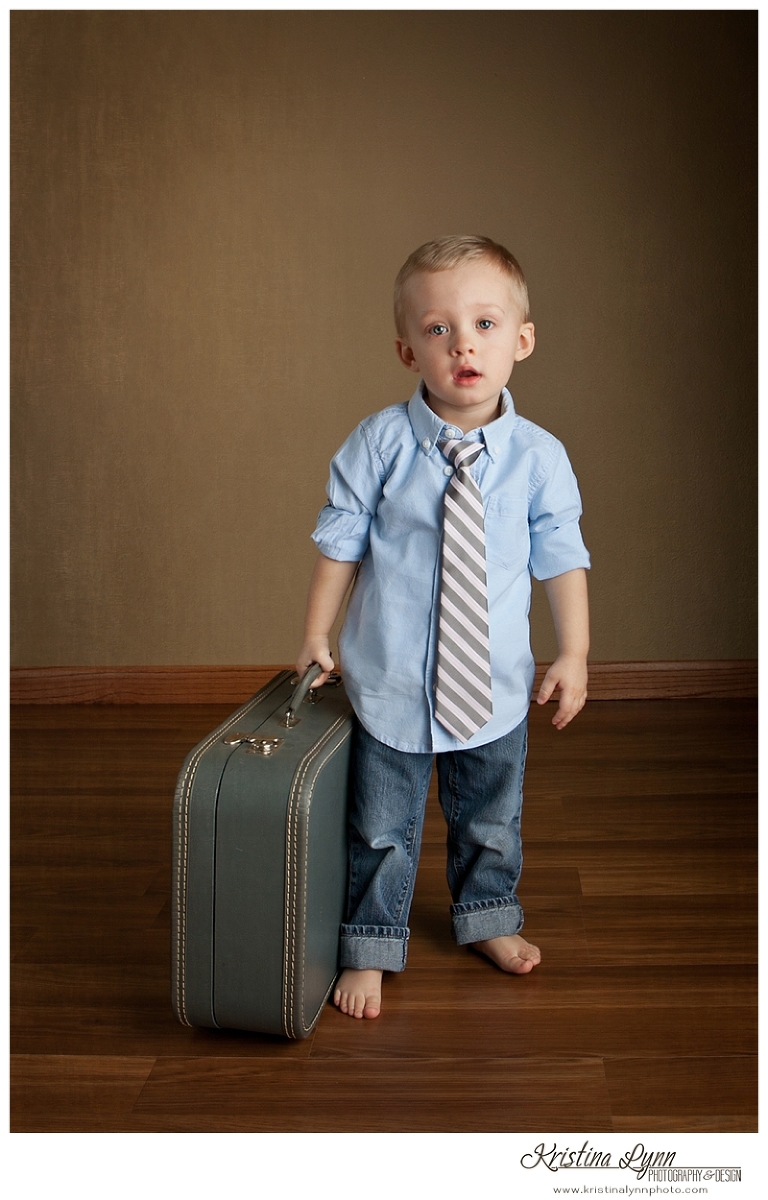 A children's photo session by Denver Photographer Kristina Lynn Photography & Design