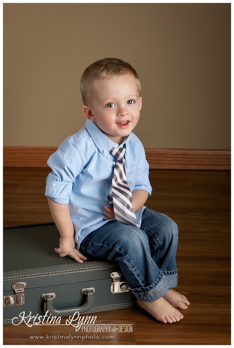 A children's photo session by Denver Photographer Kristina Lynn Photography & Design