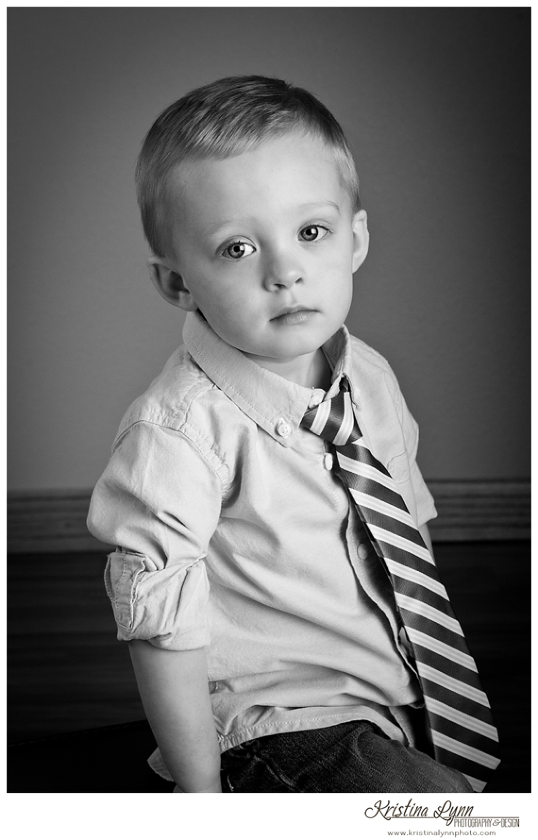A children's photo session by Denver Photographer Kristina Lynn Photography & Design