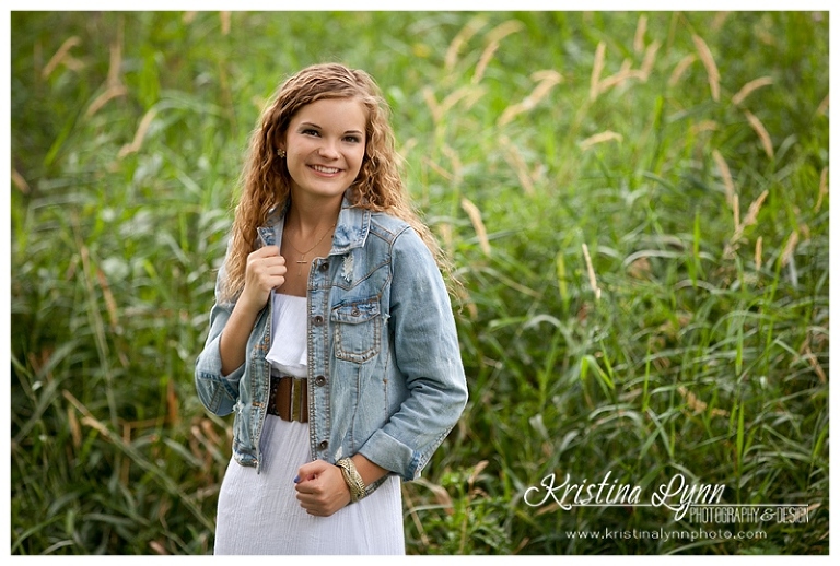 An outdoor high school senior photo session with Denver photographer Kristina Lynn Photography & Design.