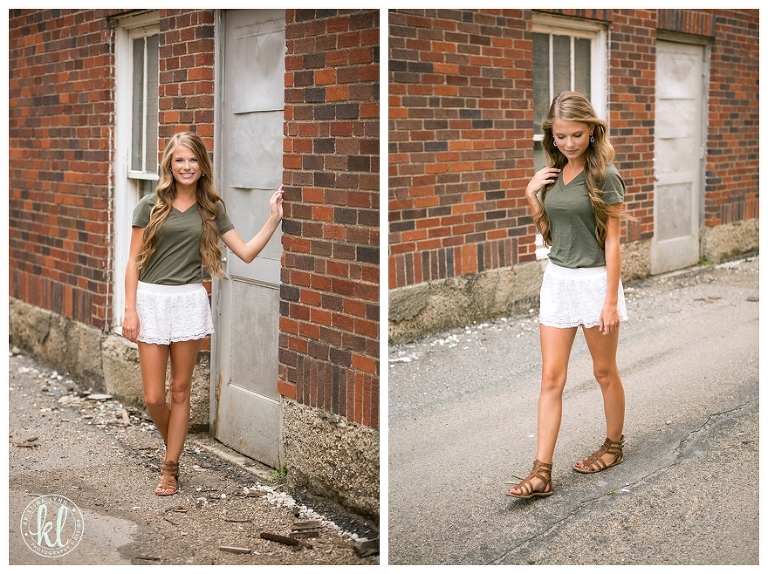 An olive green top paired with white crochet shorts makes for a classic look for a high school senior girl | Image by Kristina Lynn Photography & Design.