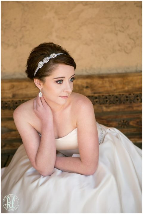 A simple yet elegant bridal look with a custom head piece | Wedding Photographer Kristina Lynn Photography & Design.